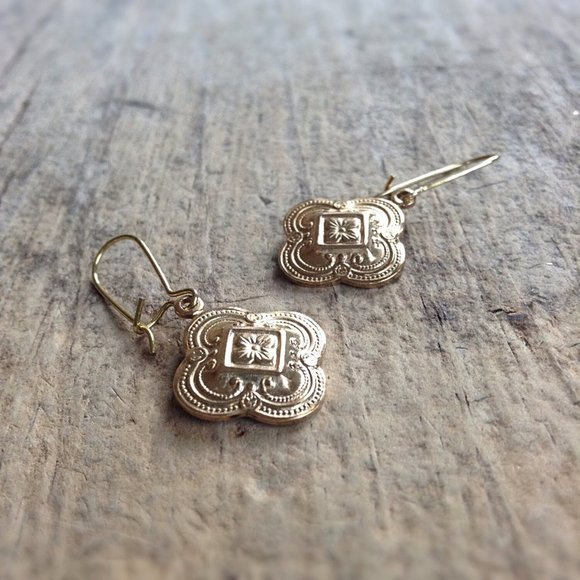 Golden Raw Brass Quatrefoil Earrings - Picture 1 of 3